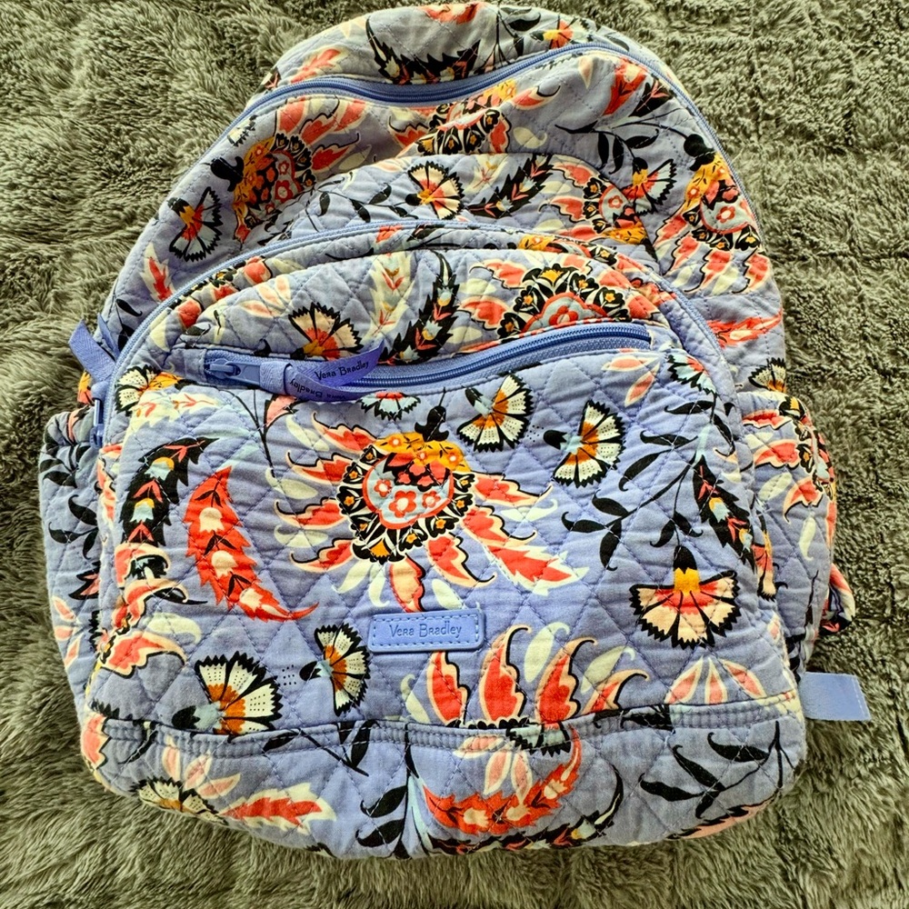 Vera Bradley Lavender Quilted Paisley Backpack🎒
